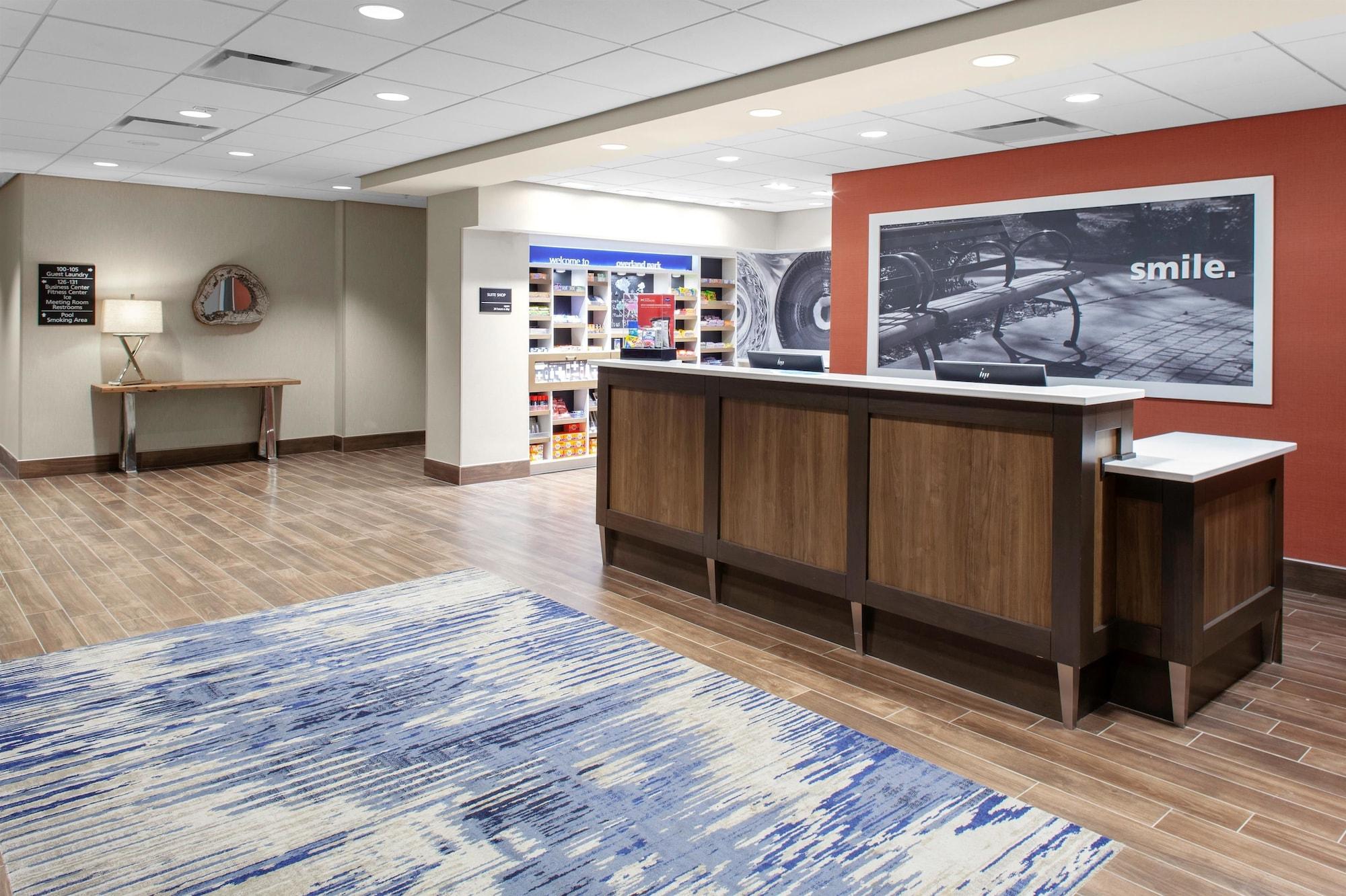 Hampton Inn & Suites Overland Park South Stanley Екстериор снимка