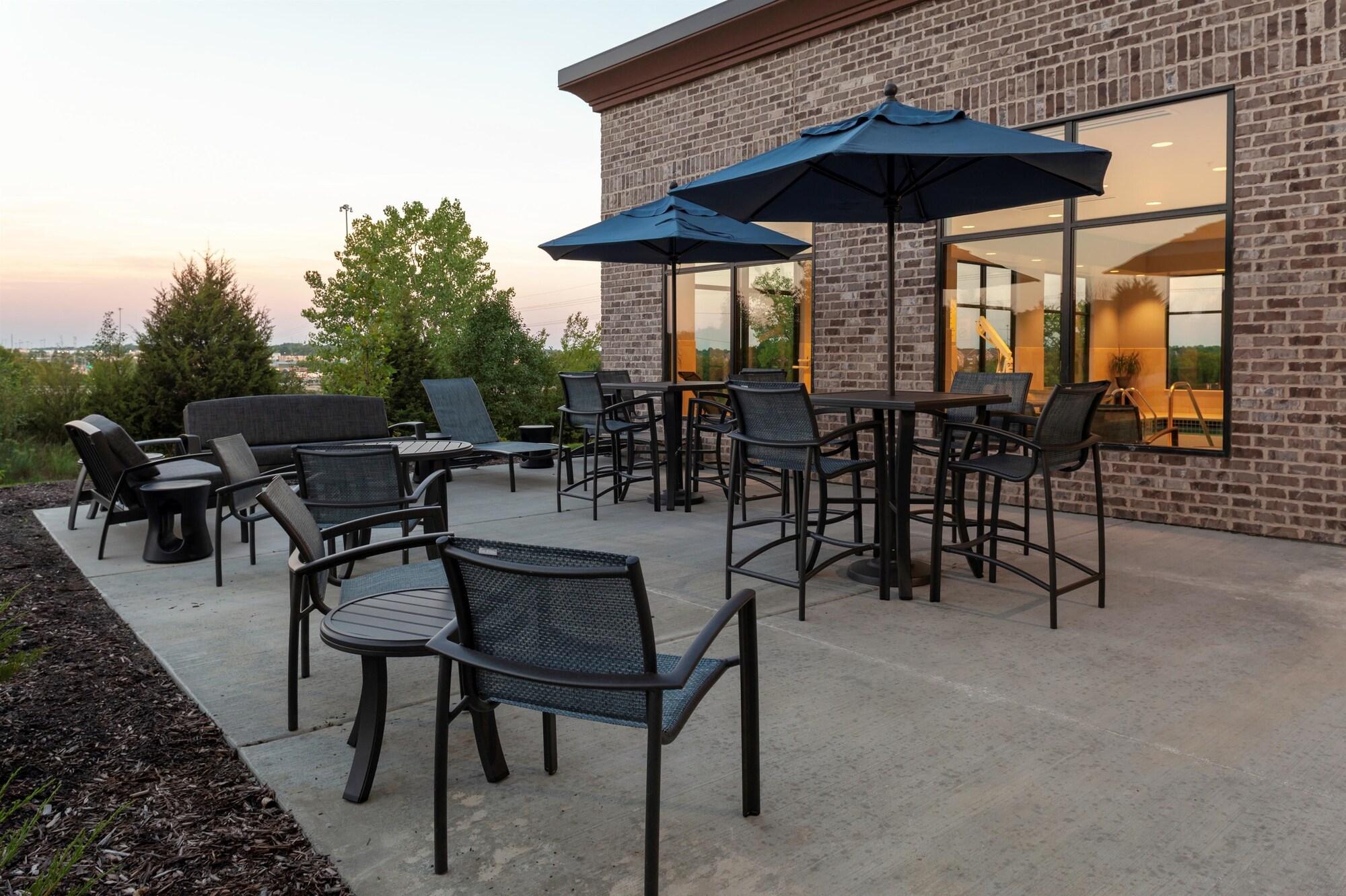 Hampton Inn & Suites Overland Park South Stanley Екстериор снимка